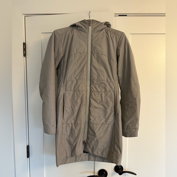 Arc’teryx Women’s Coat - Picture 1 of 1